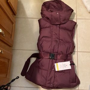 Lululemon wonder puff vest NWT size 4